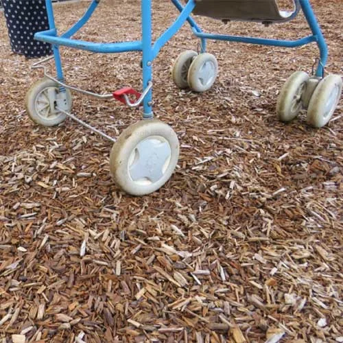 Sol amortissant pour aire de jeux en mulch de copeaux de bois